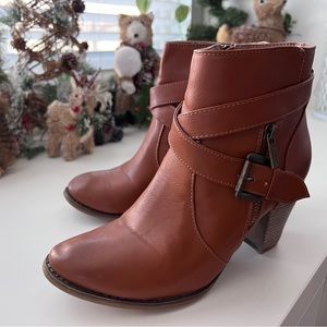 Women’s Ankle Booties Cognac Brown Size 8